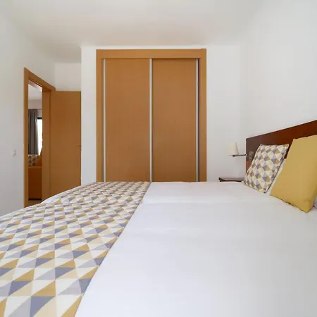 At 50m From The Ocean, With Wifi And Pool, In Puerto Del Carmen Apartman